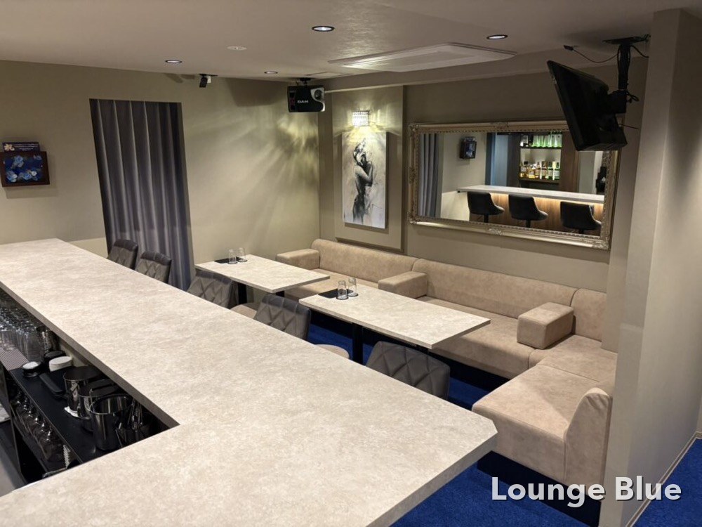 スカイキャッスル （LOUNGE SKY CASTLE）